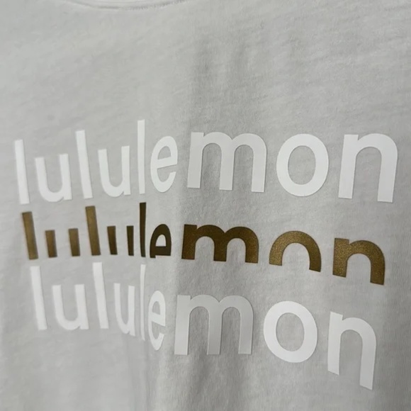 Lululemon Cortes Crop T-Shirt Logo White Special Edition - Picture 5 of 12